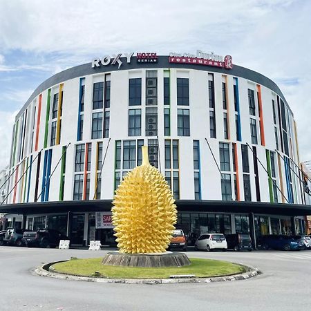 Roxy Hotel Serian Eksteriør bilde