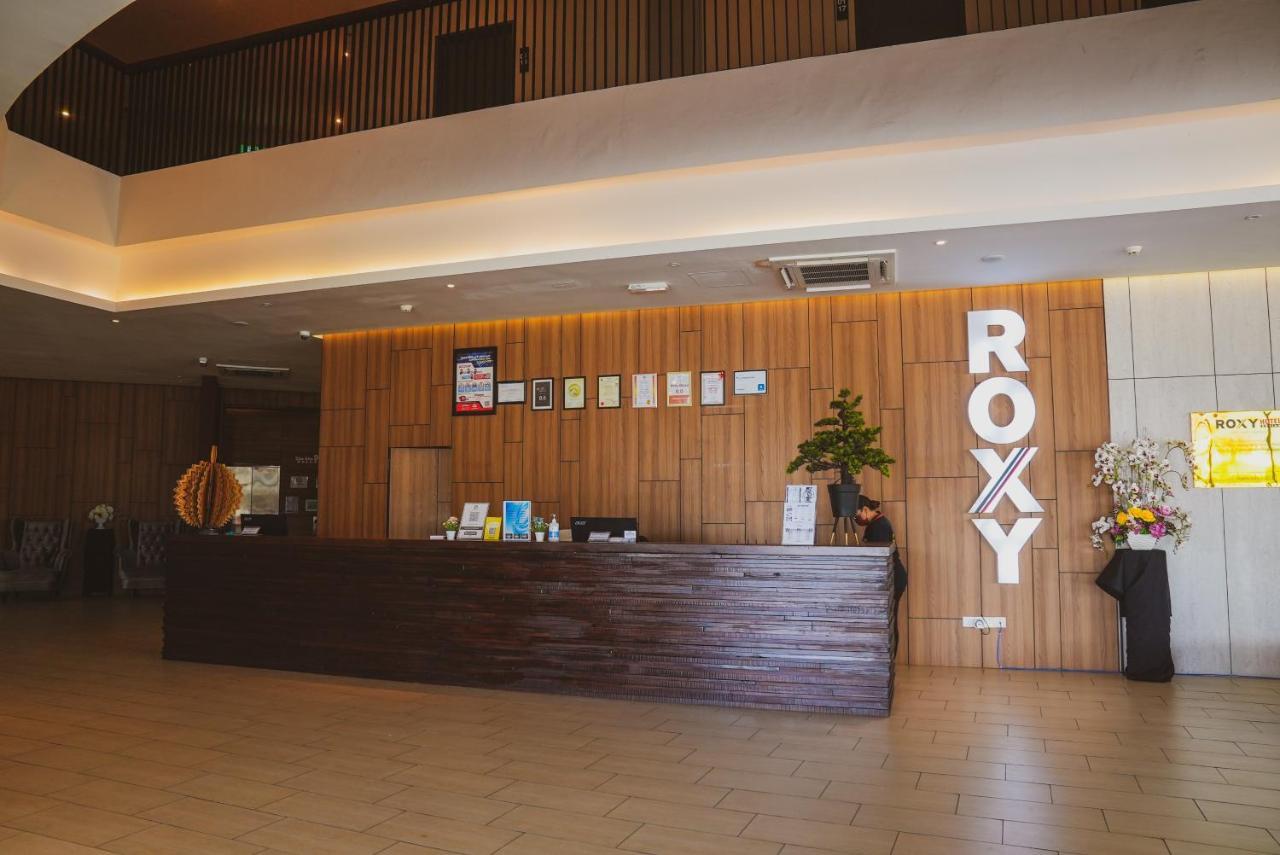 Roxy Hotel Serian Eksteriør bilde