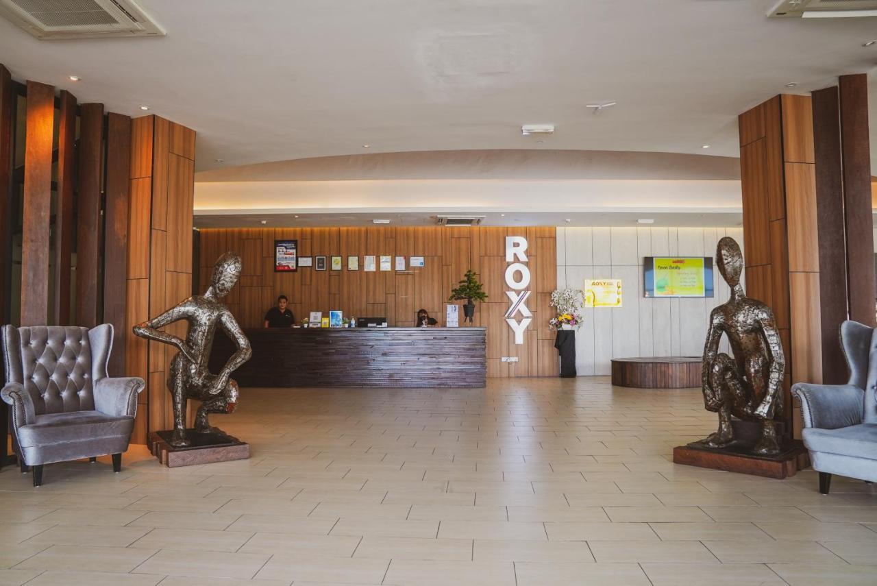 Roxy Hotel Serian Eksteriør bilde