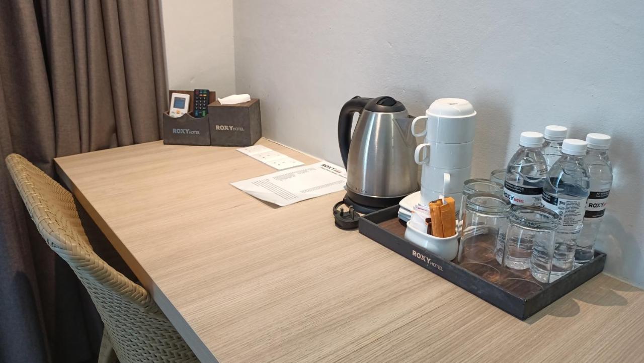 Roxy Hotel Serian Eksteriør bilde