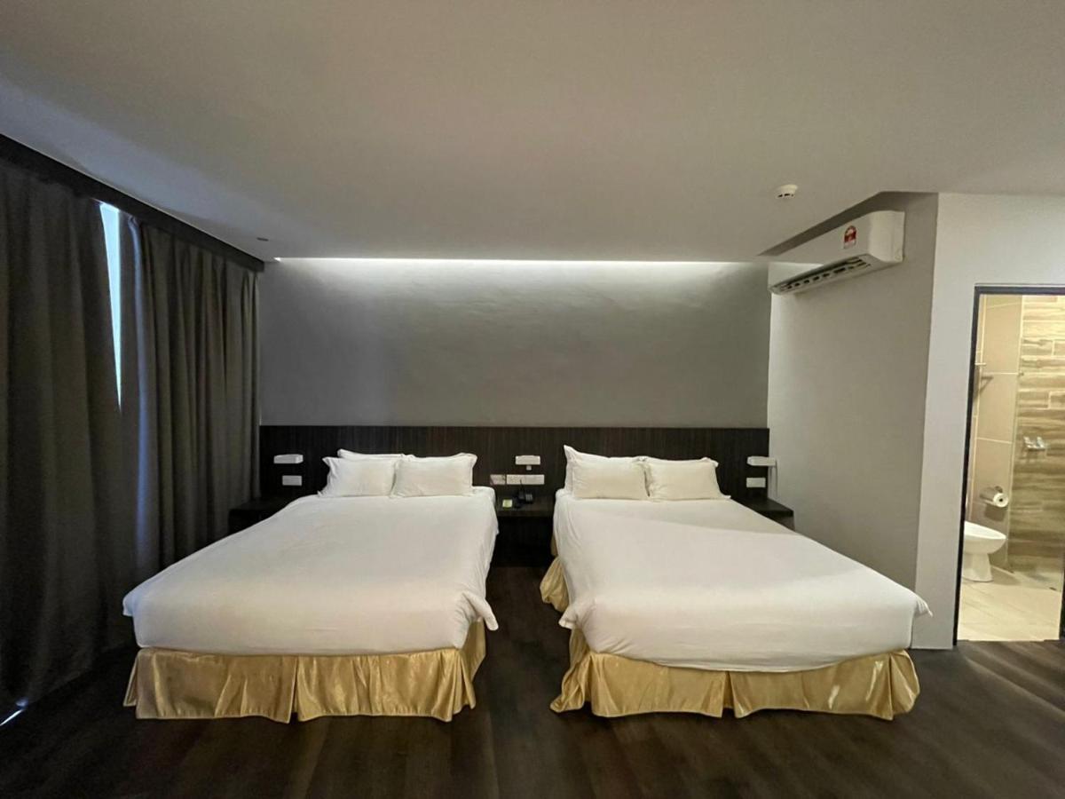 Roxy Hotel Serian Eksteriør bilde