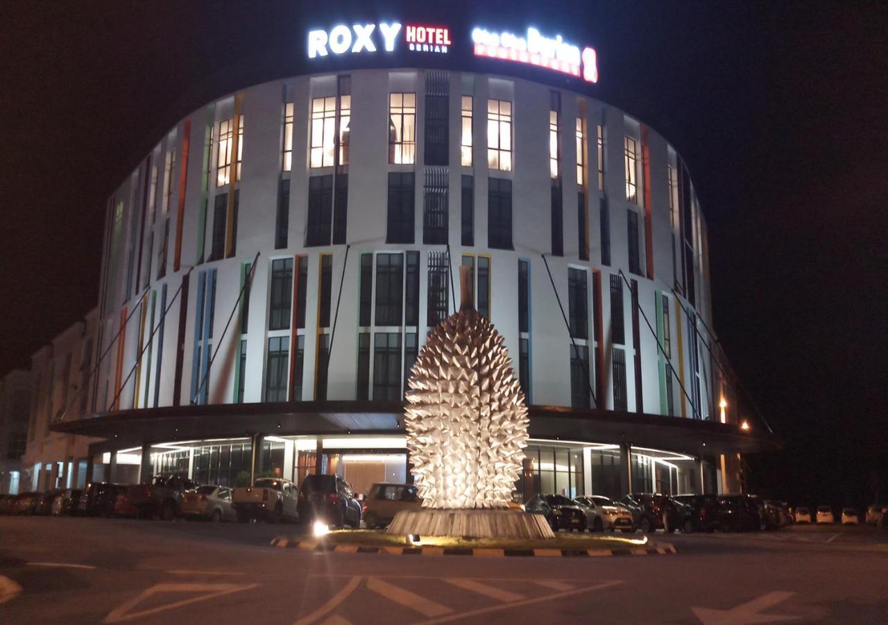Roxy Hotel Serian Eksteriør bilde